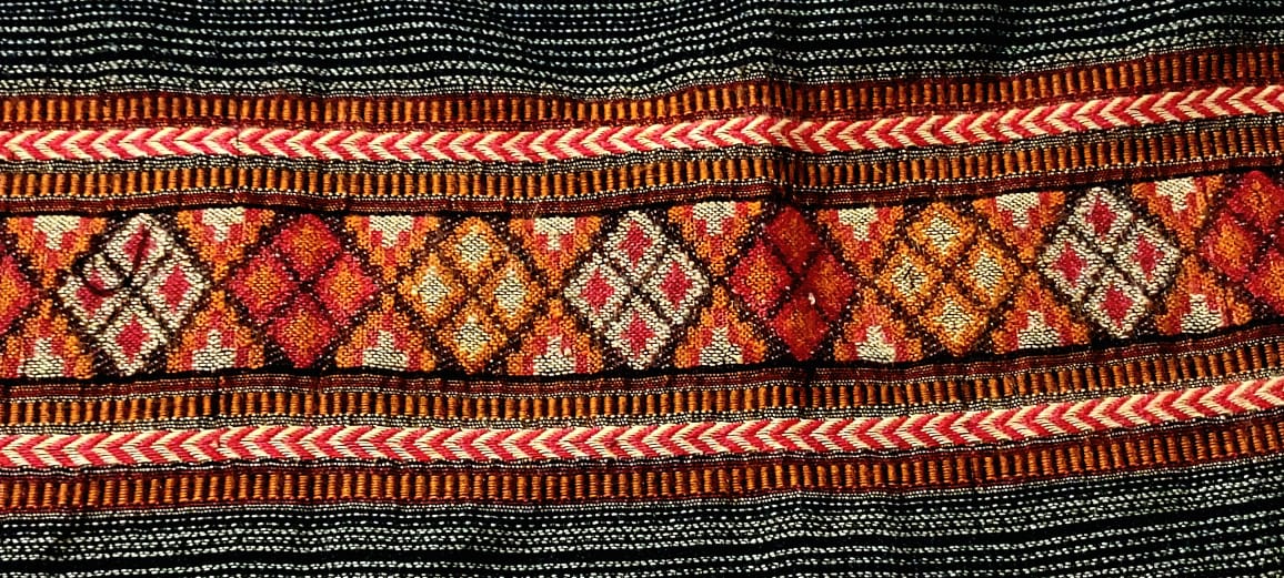 Purely Handmade Handwoven Woolen Stoles For Women & Girls