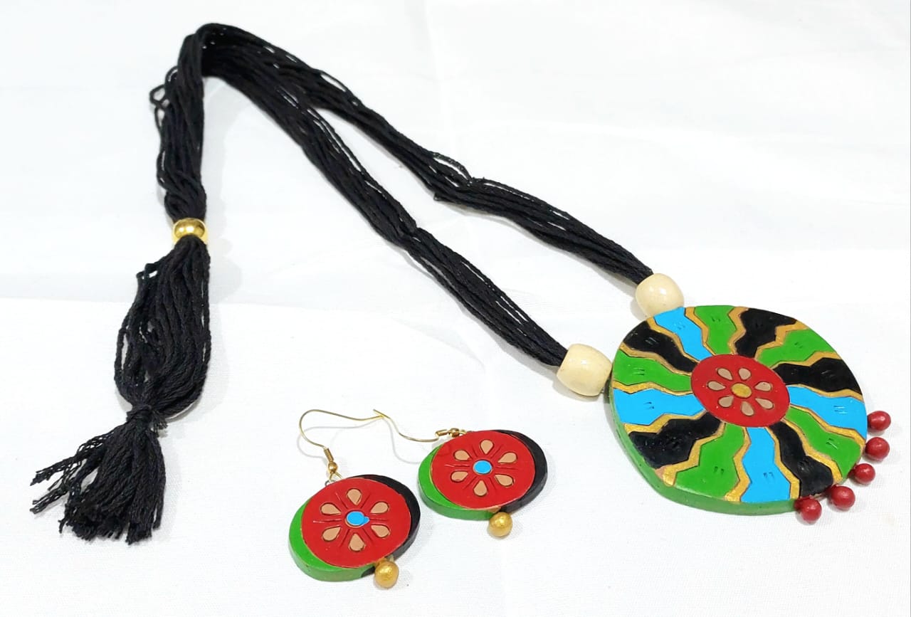 Terracotta Thread Necklace Sets