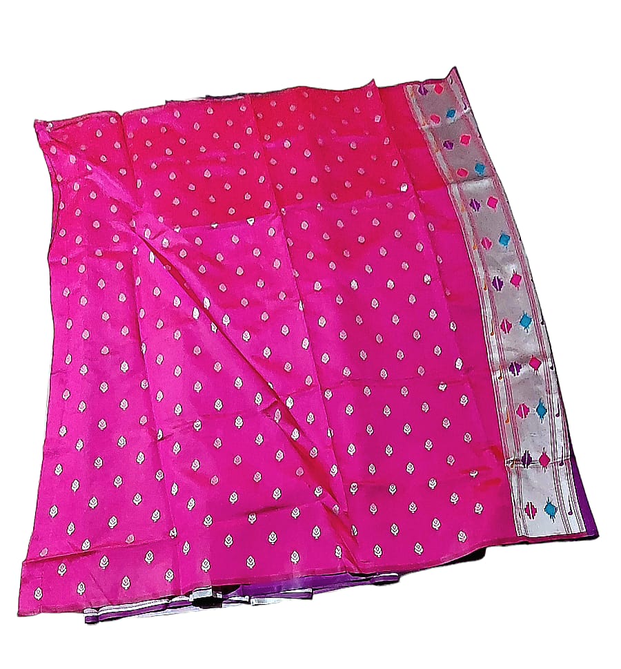 Exquisite Muniya Paithani Silk Sarees For Women & Girls