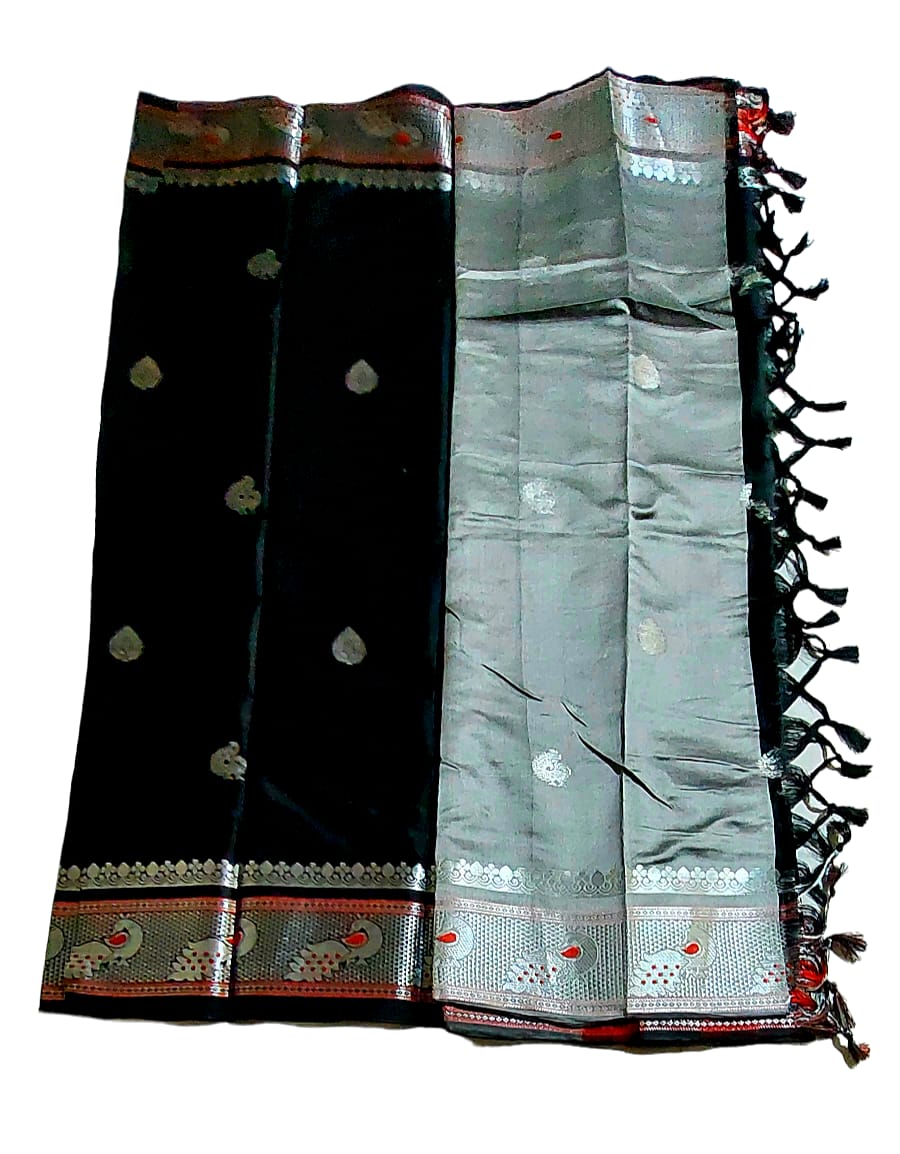 Exquisite Kadiyal Paithani Silk Saree