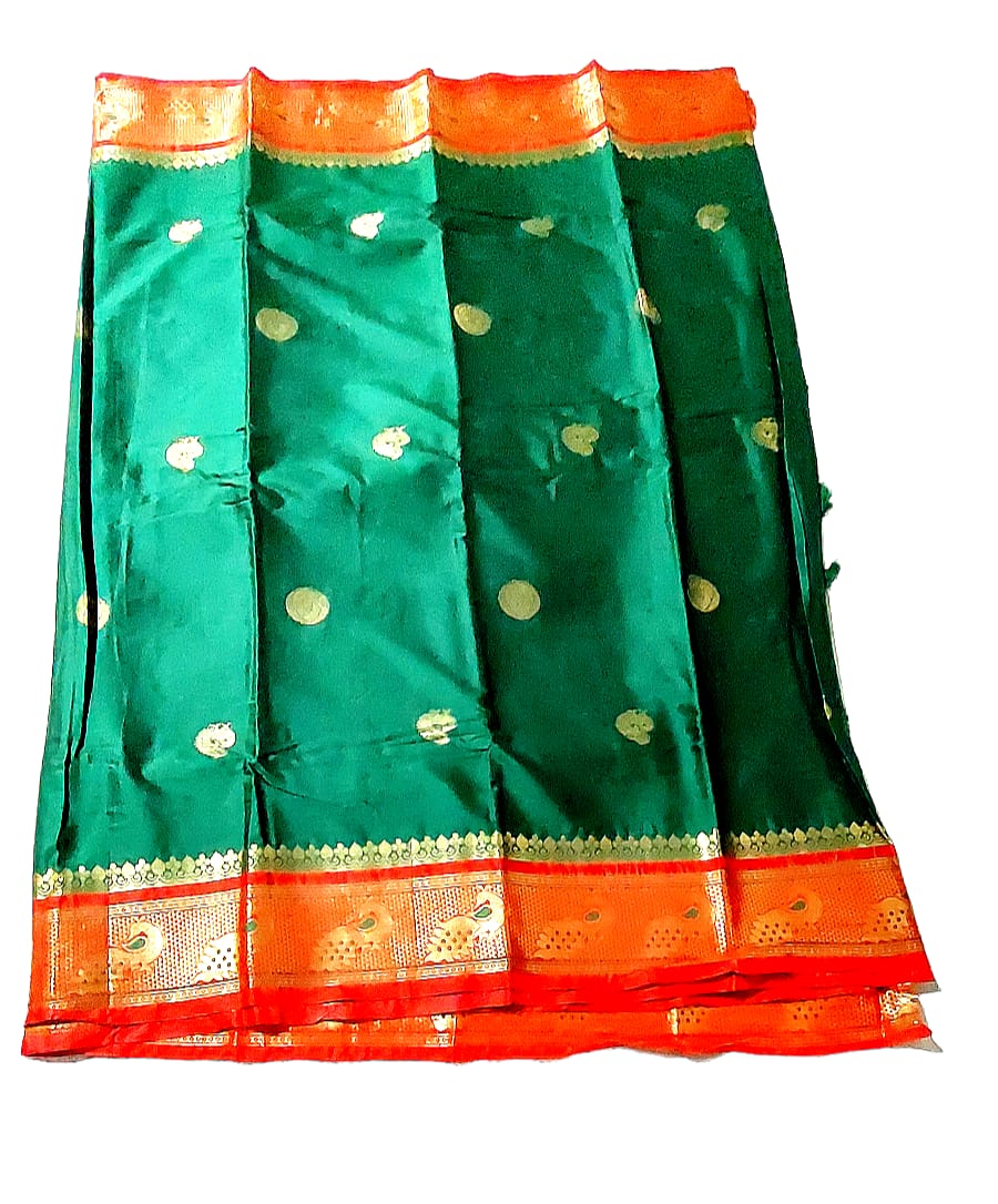 Exquisite Kadiyal Paithani Silk Saree