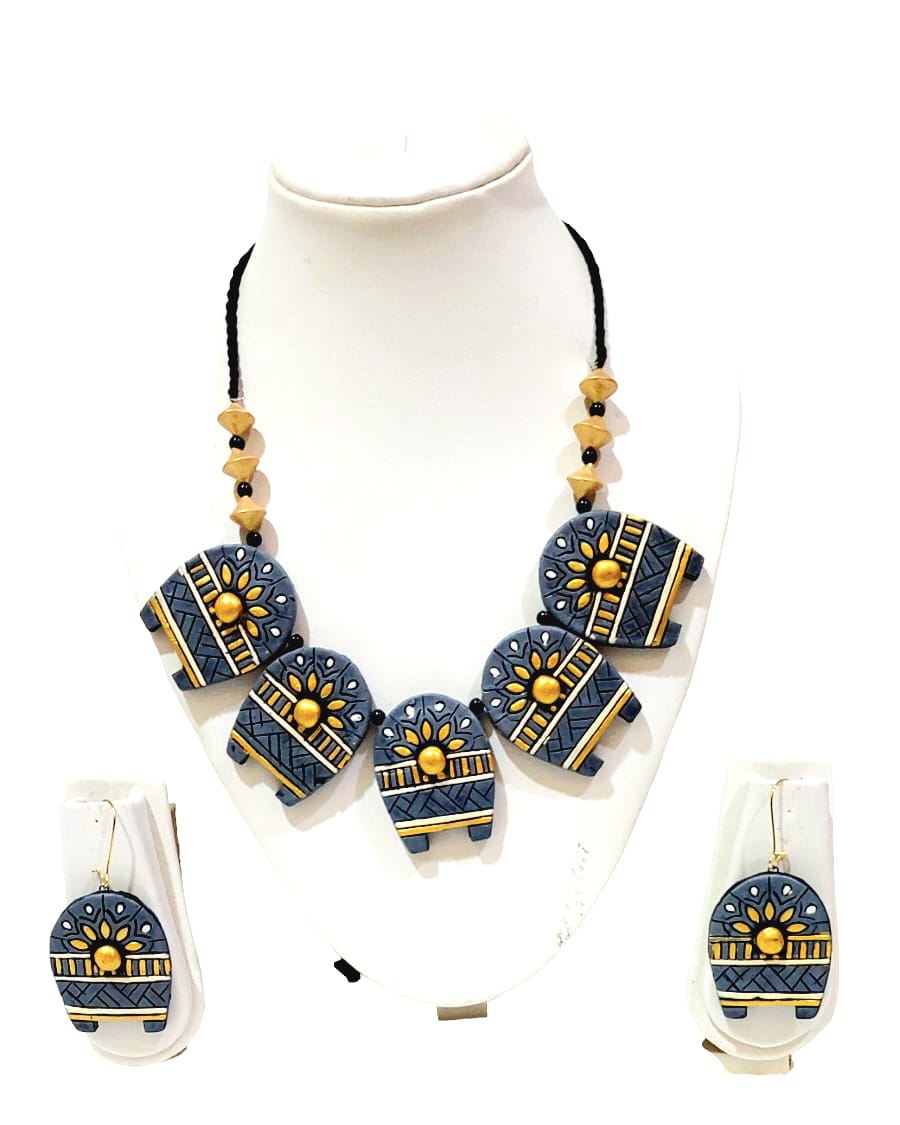 Handmade Terracotta Collar Necklace Set