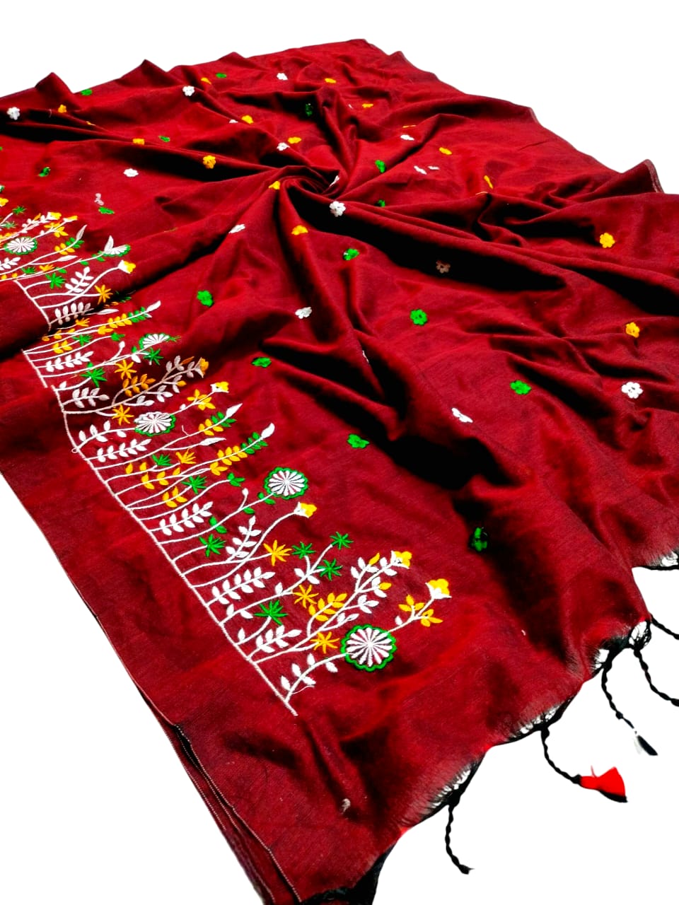 Fashweave Pure Cotton Embroidered Saree for Women and Girls | A Timeless Fusion of Traditional Craftsmanship and Contemporary Elegance, Perfect for Every Special Occasion